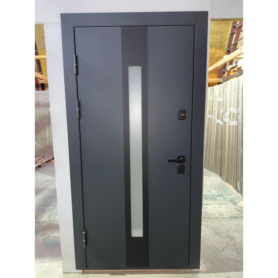 Metāla ārdurvis privātmājām Termo glass