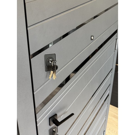 Metāla ārdurvis dzīvokļiem Supremme GorsNEW Metāla ārdurvis dzīvokļiem Supremme GorsNEW