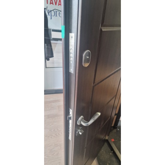 Metāla ārdurvis dzīvokļiem 602. sērijai