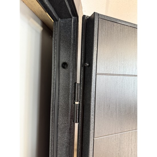 Metāla ārdurvis dzīvokļiem Interio plus