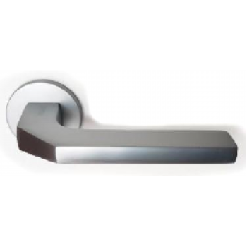 Дверные ручки 453 R MSC